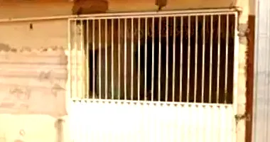 Casa em leilão - 71,40m² de terreno e 60,82m² construída