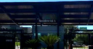 Casa com 3 quartos, 6 banheiros e 374,34 m²