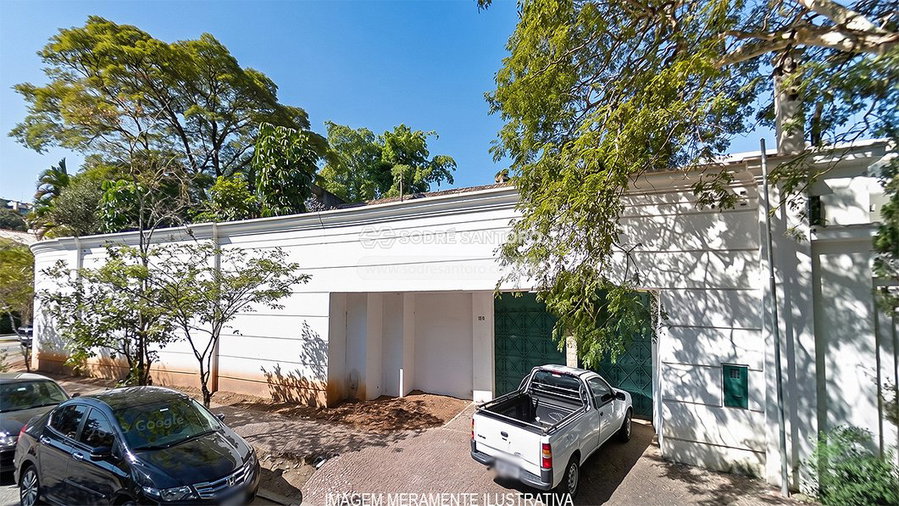 Casa de alto padrão com 1.238,33m² de terreno, desocupada