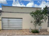 Casa com 3 quartos, 2 banheiros e 250m² em Goiânia/GO