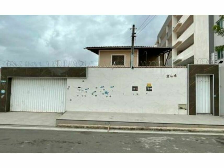 Casa Ocupada em Tabapuá Brasília II com 316m²