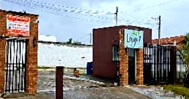 Terreno em Condomínio com 4 Quartos e 1 Banheiro