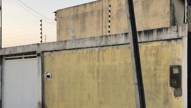 Casa com 3 quartos e 2 banheiros, 110,53 m² construídos, ocupada