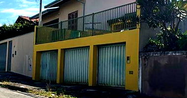 Casa Ocupada com 298m² no Parque Taquaral