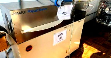 Extrusora para Polímeros e Separador Magnético