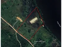 Chácara Atalaia com 195m² construída em terreno de 109.971m², imóvel