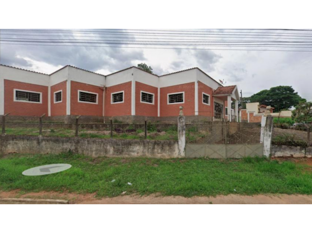 Barracão comercial 420m² + terreno 1.599m² em Três Corações/MG