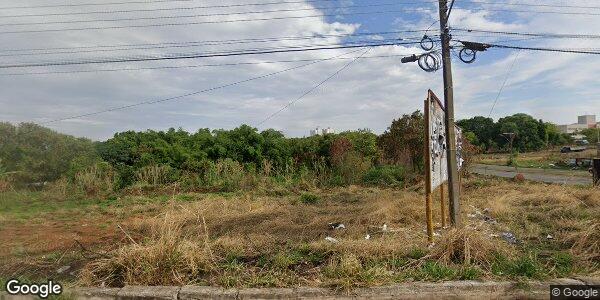 Terreno com Benfeitorias em Aparecida de Goiânia - 360m²