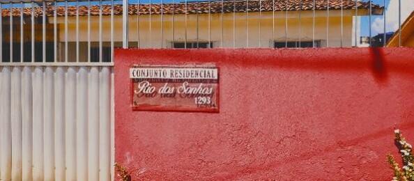 Casa com 3 quartos e 1 banheiro, área total de 50,43 m²