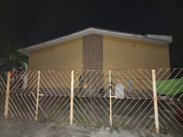 Casa com 2 quartos, 1 banheiro, 52m² área privativa e 1 vaga