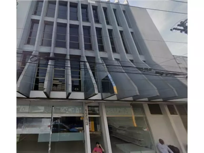 Prédio Comercial com 1.547m² de Área Construída em Leilão
