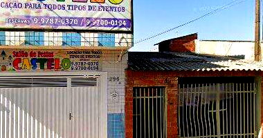 Casa com 3 cômodos e 1 banheiro, área total 125m², construção precária