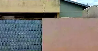 Casa padrão com 1 quarto, 1 banheiro, 1 vaga, 116m² construída, ocupada