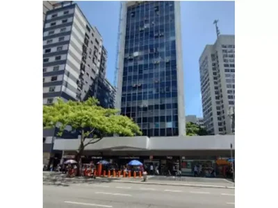 Sala comercial ocupada com 20,32m² no 5º andar