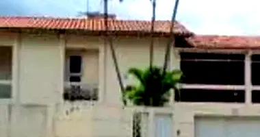 Casa em Leilão com 319m² Construída em Londrina/PR