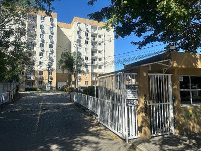 Apartamento com 2 Quartos e Vaga em Jacarepaguá