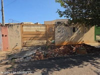 Casa com 2 Quartos e 2 Vagas em Bauru