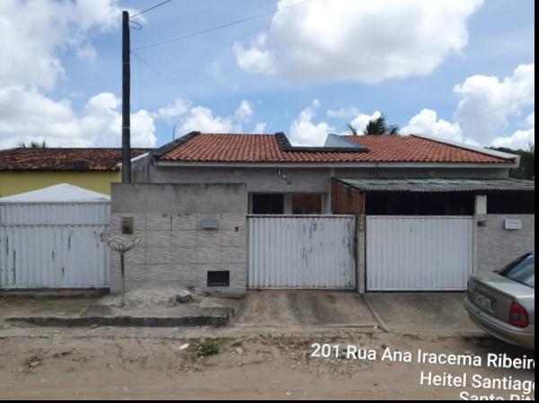 Casa com 2 quartos e 68,9m² de área total