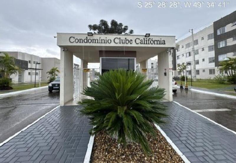 Apartamento com 2 quartos em Campo Largo/PR