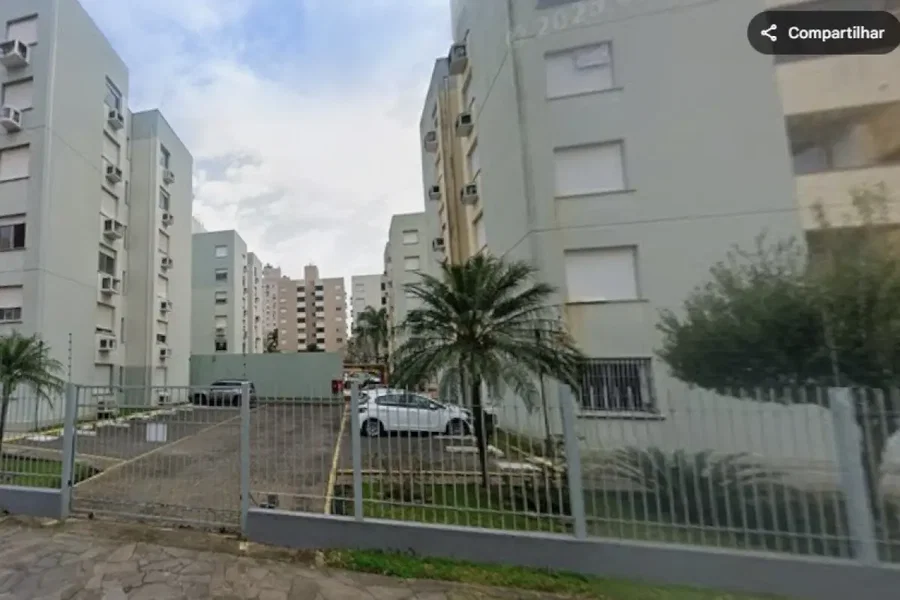 Apartamento com 2 quartos e 1 vaga em Porto Alegre