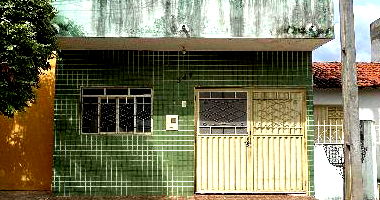 Casa com 6 quartos, área total 150,25 m², área terreno 110,38 m²
