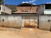 Casa com 2 Quartos e Área Privativa em Aimores