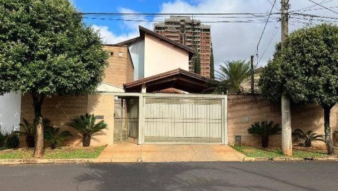 Casa em Araraquara com 574m² de área construída