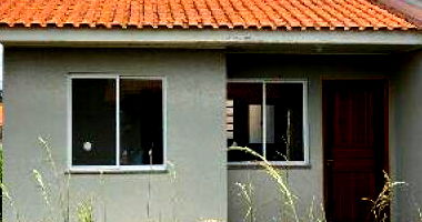 Casa 2 quartos 1 banheiro 45,13m² área construída, desocupada