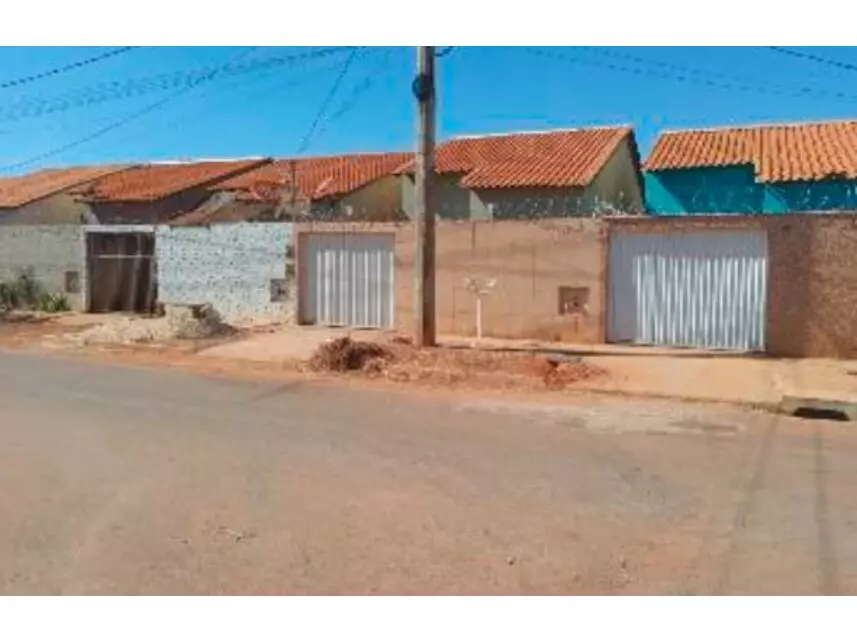 Casa Ocupada em Taboquinha - Buritis/MG com 150m² de Terreno