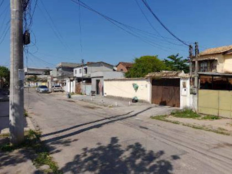 Casa com 3 quartos e 4 banheiros em Itaboraí/RJ