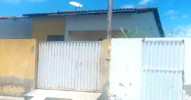 Casa Residencial Ocupada em Campo Redondo