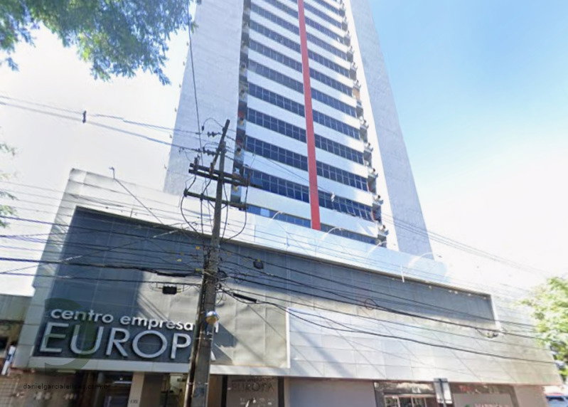 Sala Comercial Office 129,61m² c/ 4 banheiros e bens móveis incluso