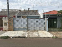 Casa com 3 Quartos e 69.99m² Construída em Rolândia/PR