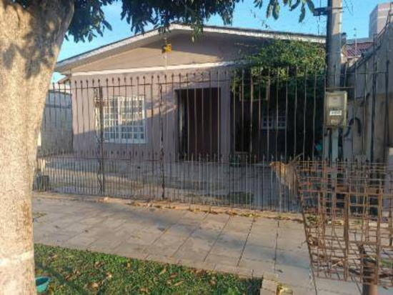 Casa com 1 vaga de garagem, 167,2 m² construídos