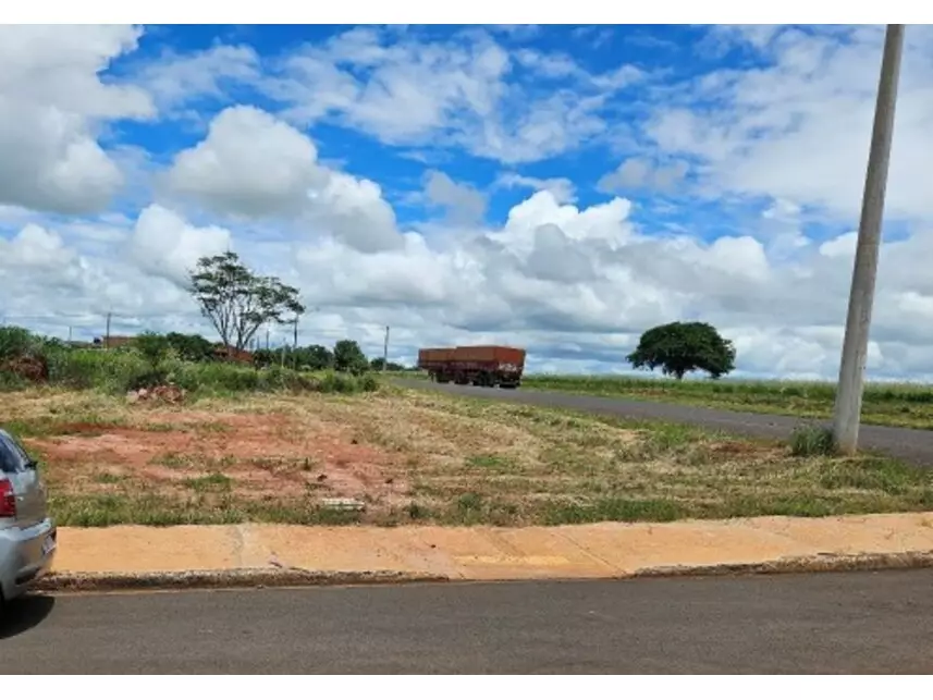 Terreno com 150m² em Piacatu/SP