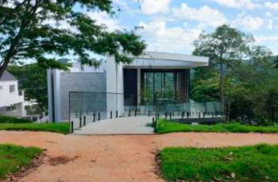 Casa em Condomínio com 357m² de Área Total