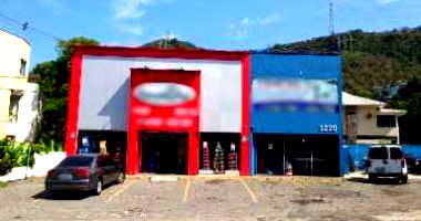 Loja comercial ocupada com 49 m² construída e terreno de 359 m²
