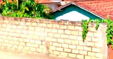 Casa 3 quartos 1 banheiro 102m² área construída, imóvel ocupado