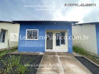 Casa com 2 Quartos e Varanda em Altos - 54m²