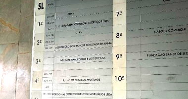 Sala Comercial com 36m² no Edifício Serra da Raiz em Salvador/BA