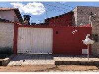 Casa com 2 quartos e 1 vaga em Várzea da Palma/MG