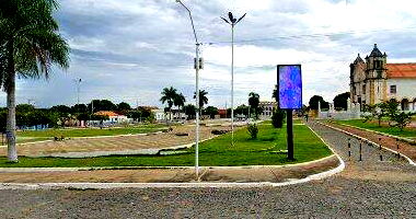 Espaçoso Sítio Rural com 2 Quartos e Área de 221.971 m²