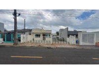 Casa padrão ocupada com 140m² em Francisco Beltrão/PR