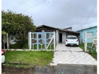 Casa Ocupada com 300m² de Terreno e 142,5m² Construídos