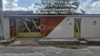 Casa com 4 quartos, 2 banheiros e 1 vaga de garagem