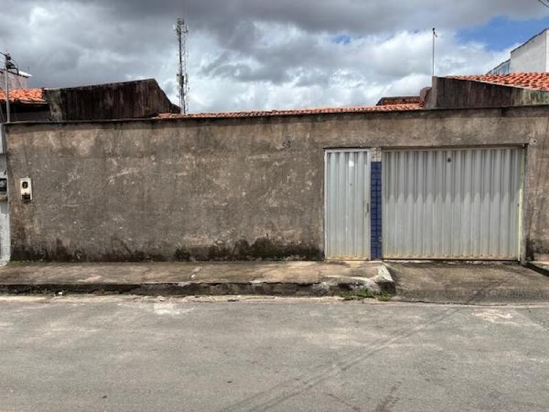 Casa com 126m², 1 vaga, em ótimo estado