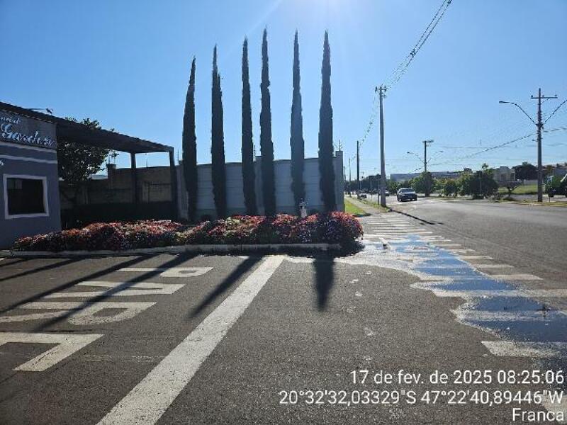 Apartamento com 2 quartos em Franca/SP