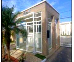 Casa com 3 quartos, 2 banheiros e 85m² de área privativa