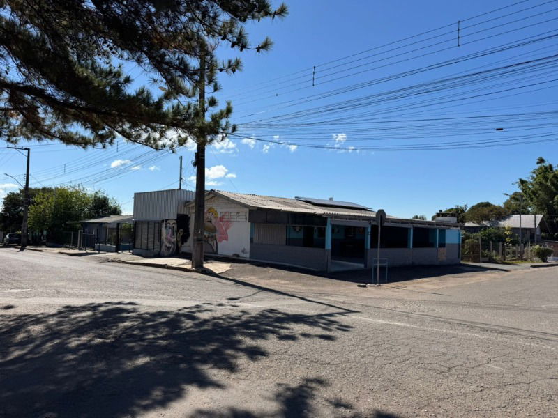 Lote de Terreno com Edificações em Passo Fundo