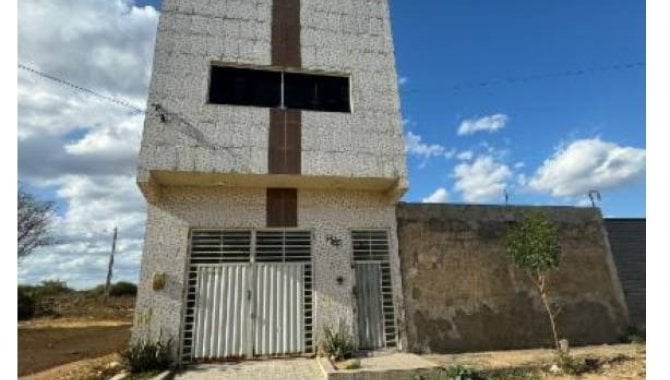 Casa com 3 quartos e 3 banheiros, 176 m², ocupada